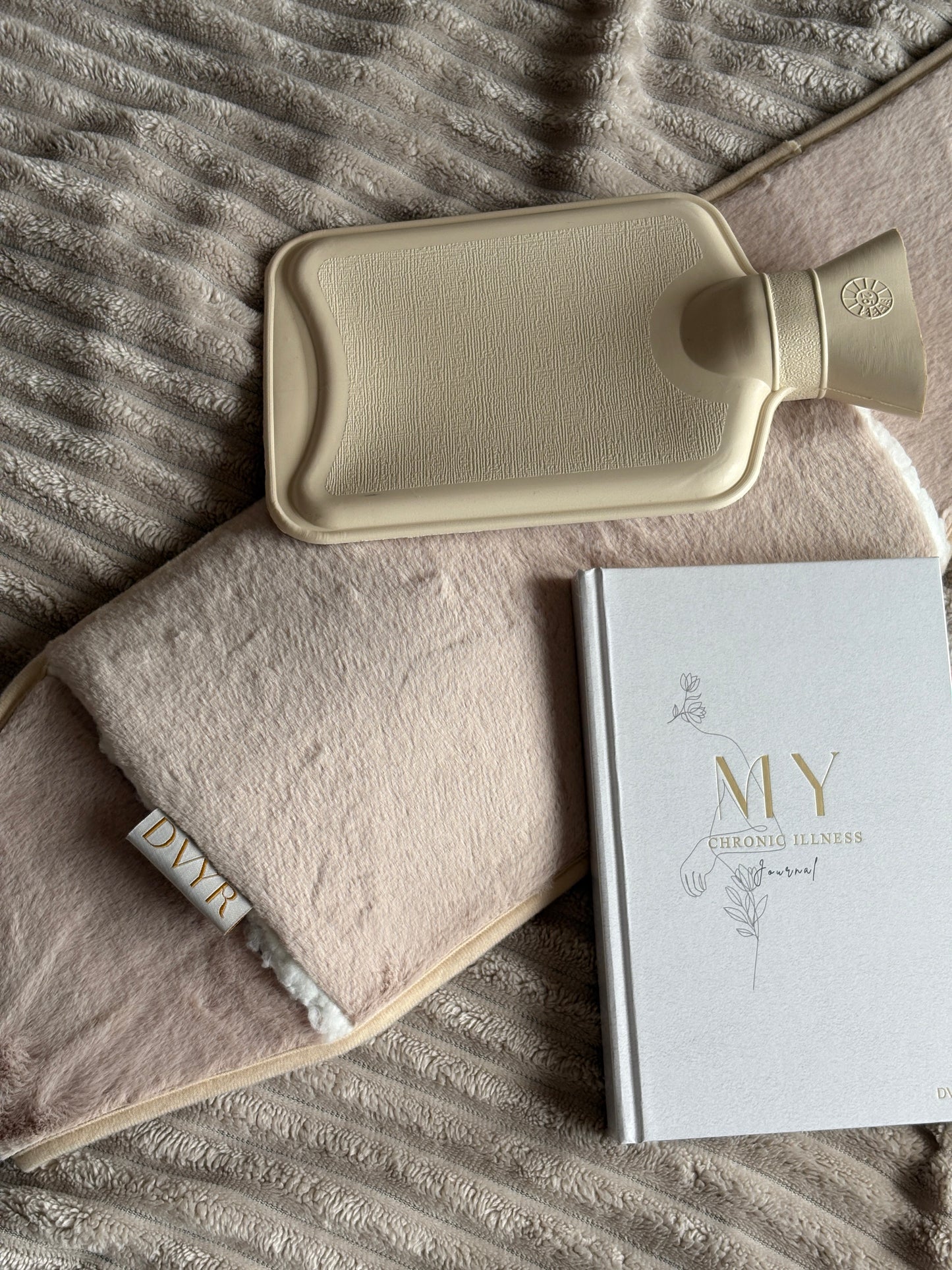 Giftset, Hot cuddle & My chronic illness journal.