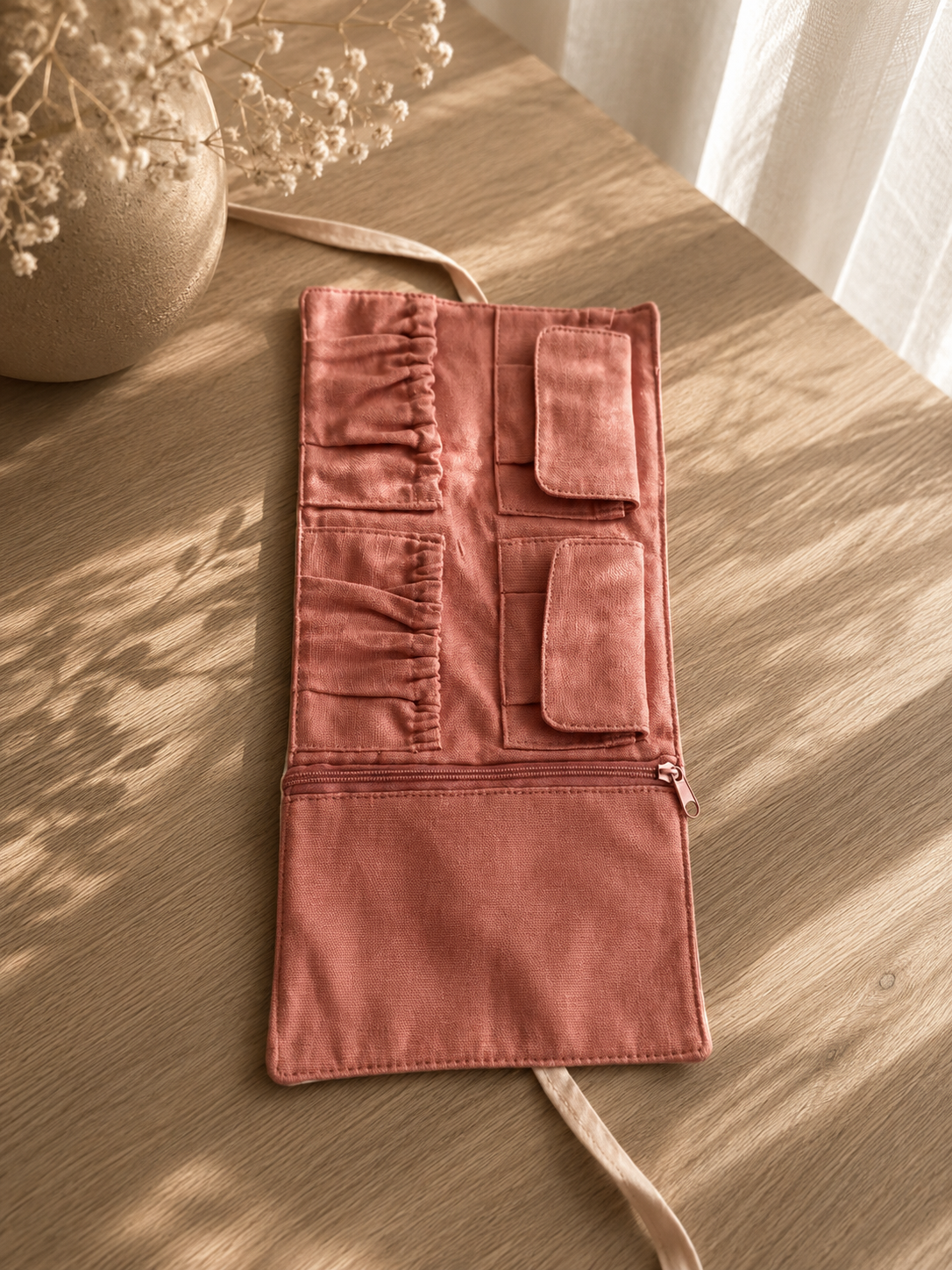 Aurea pouch