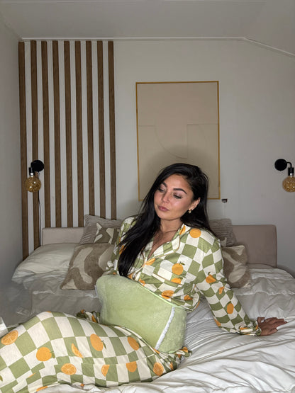 Hot cuddle pistache.